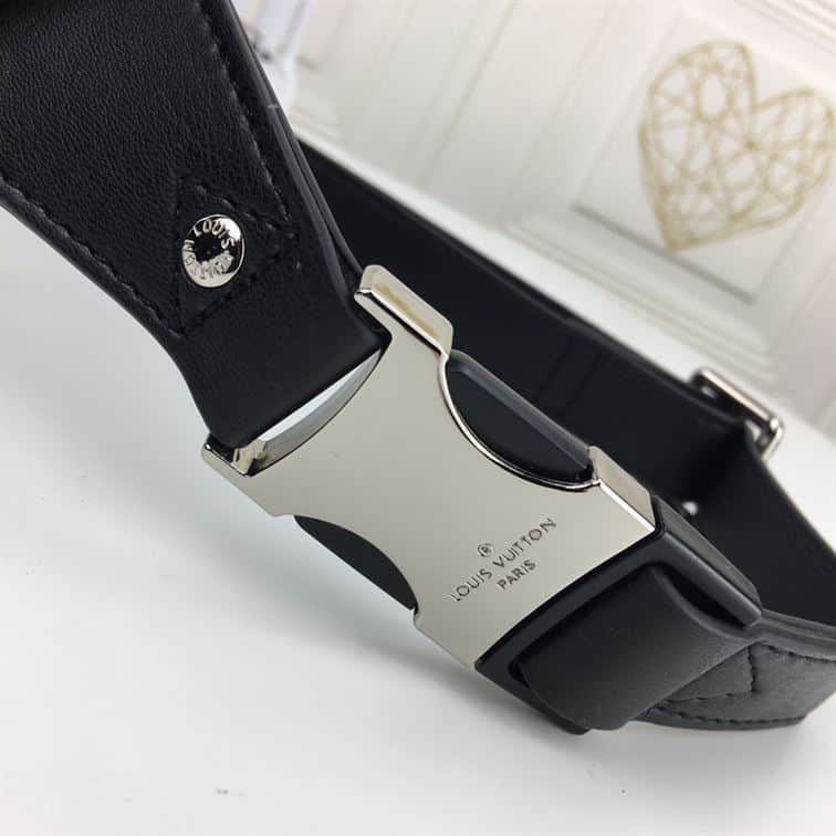 Louis Vuitton Campus Bumbag - LBB081 - 4