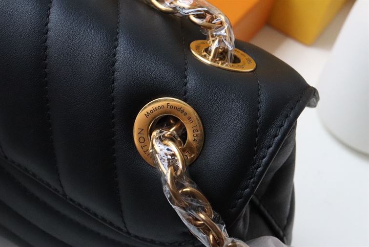 LOUIS VUITTON NEW WAVE BAG - LHB619 - 4