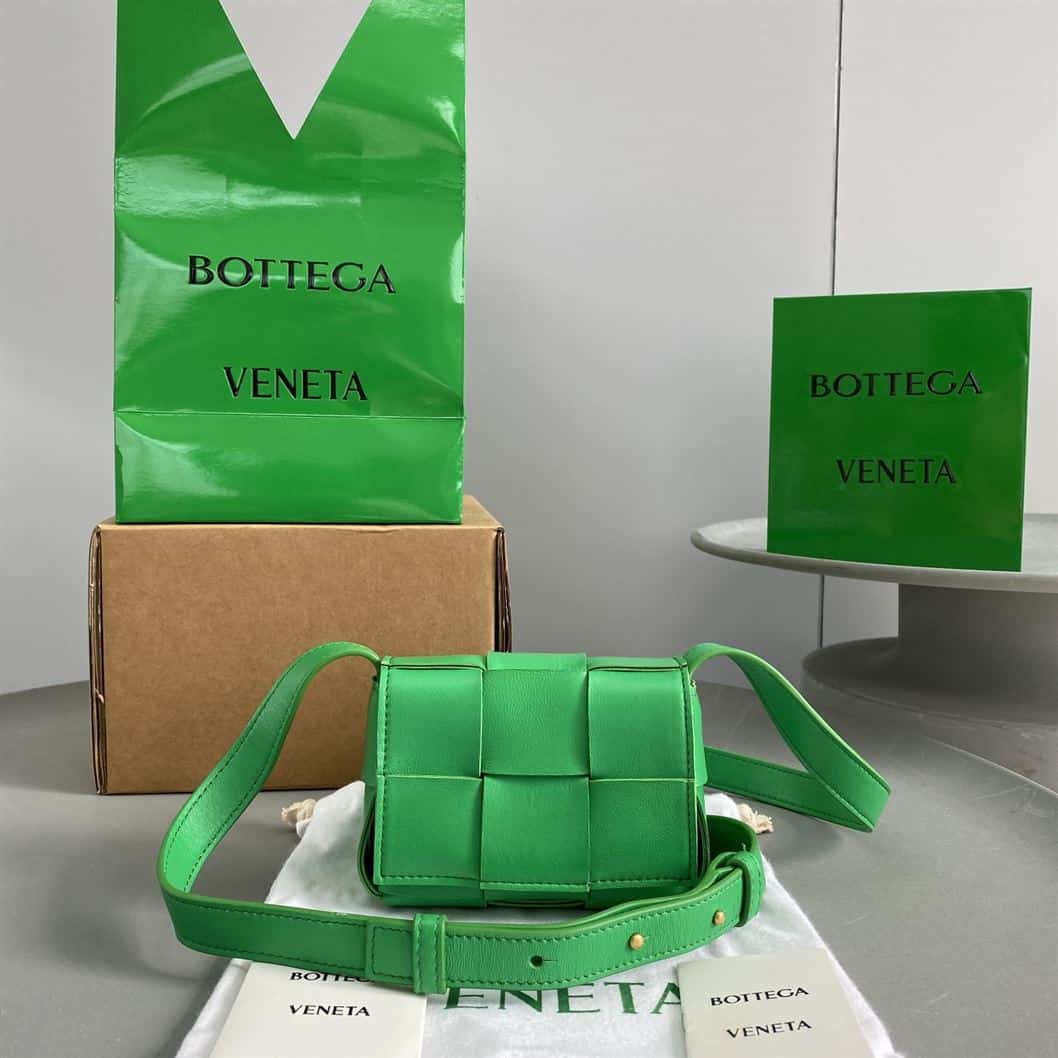 Bottega veneta Women's Padded Cassette in Parakeet - PBV04 - 2