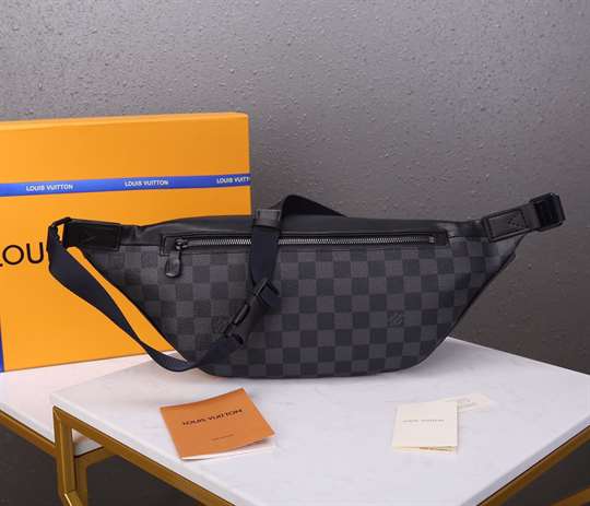 Louis Vuitton Discovery Bumbag - LBB289 - 7