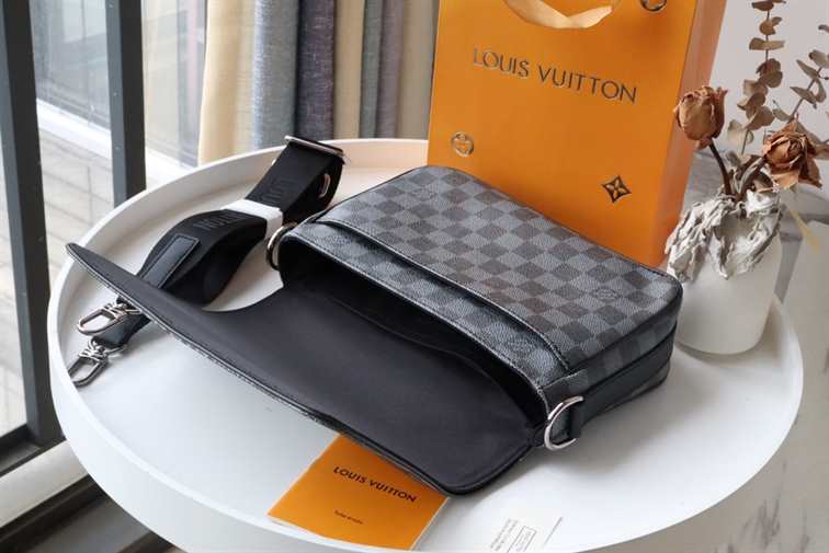 LOUIS VUITTON DAMIER INFINI CLUTCH - LMB337 - 5