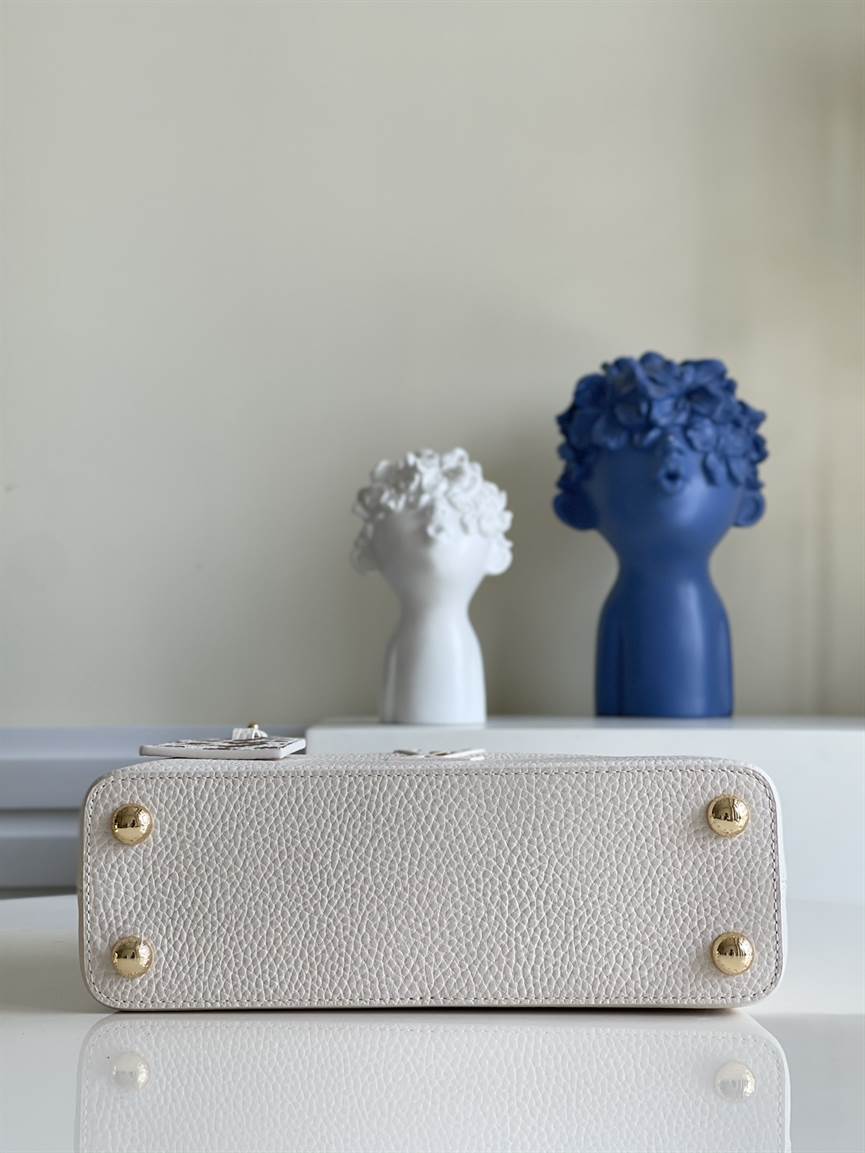 Louis Vuitton Capucines BB - LHB555 - 8