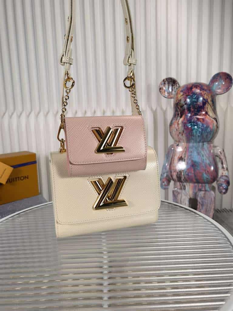 Louis Vuitton Twist PM handbag - LHB650 - 1