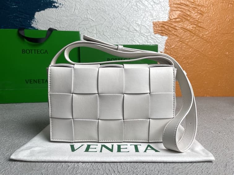 Bottega veneta Women's Cassette in White - PBV08 - 9