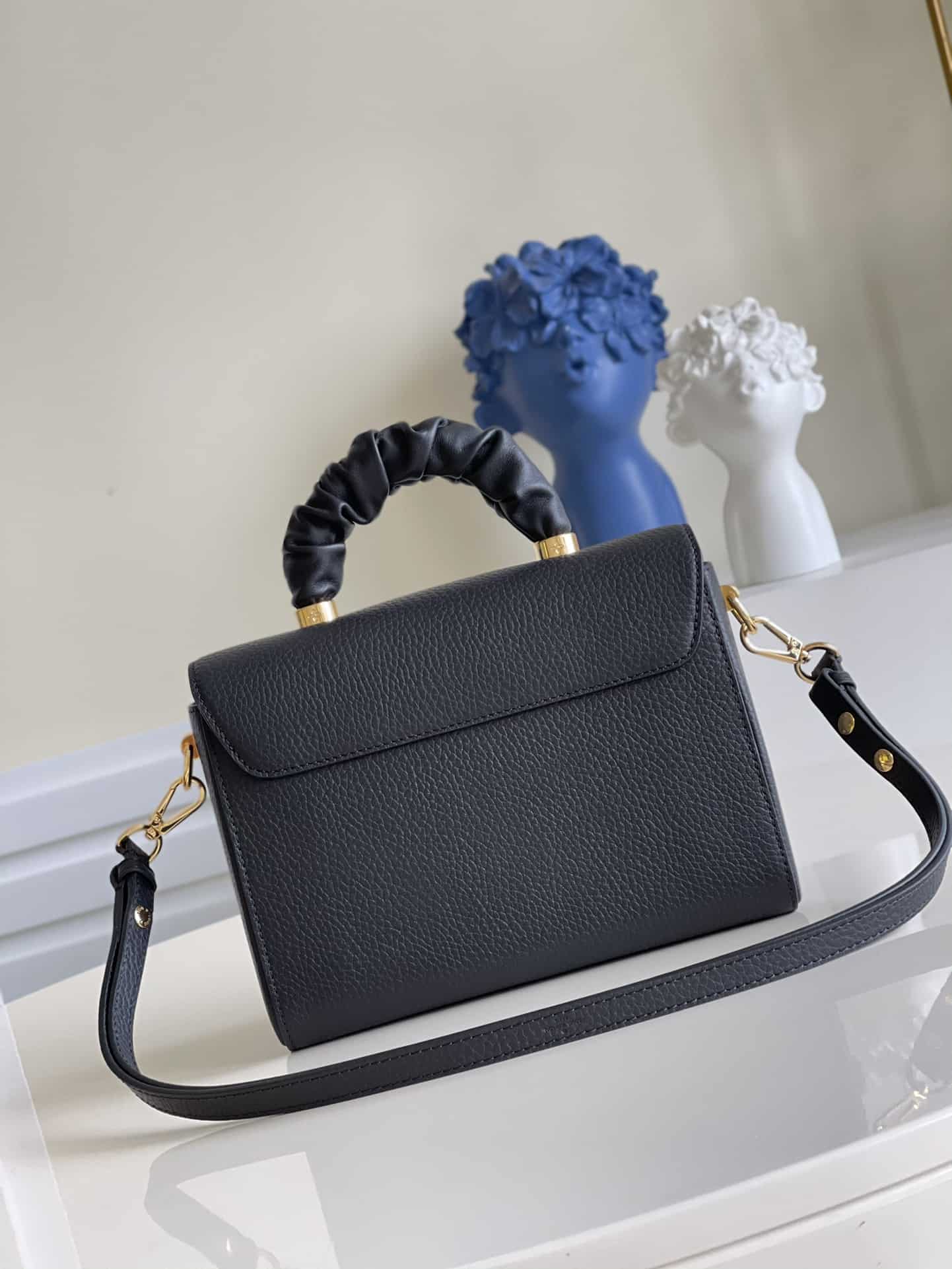 Louis Vuitton Twist MM Other Leathers - LHB477 - 3