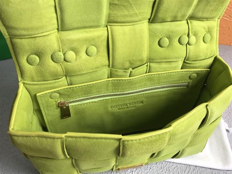Bottega veneta Women's Chain Cassette in Kiwi - PBV02 - 9