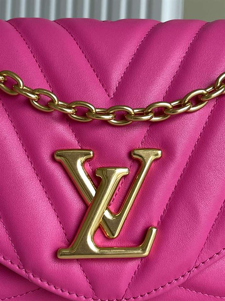 Louis Vuitton Wave Chain Bag - LHB354 - 8
