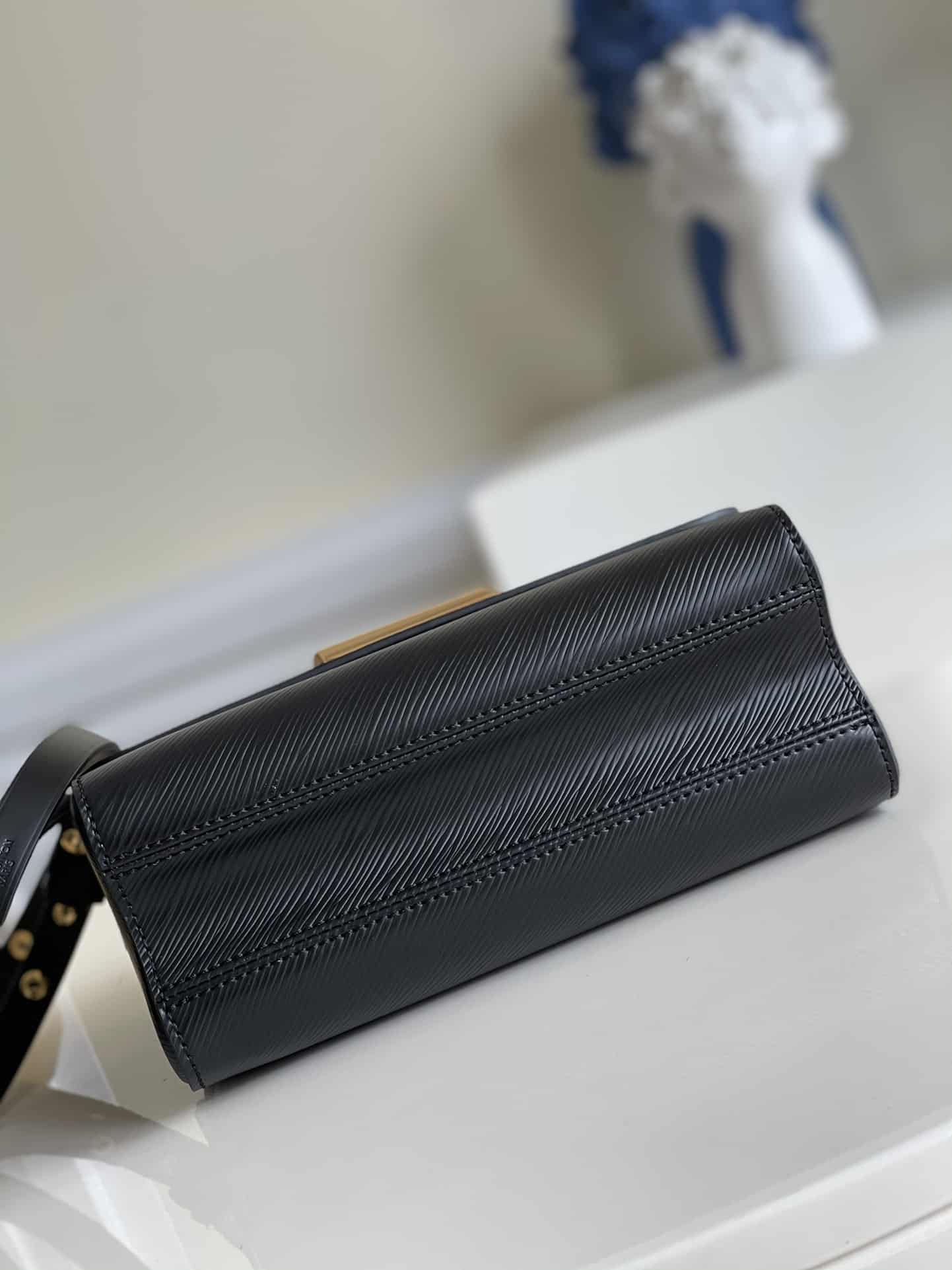 Louis Vuitton Twist MM Epi Leathers In Black - LHB483 - 9