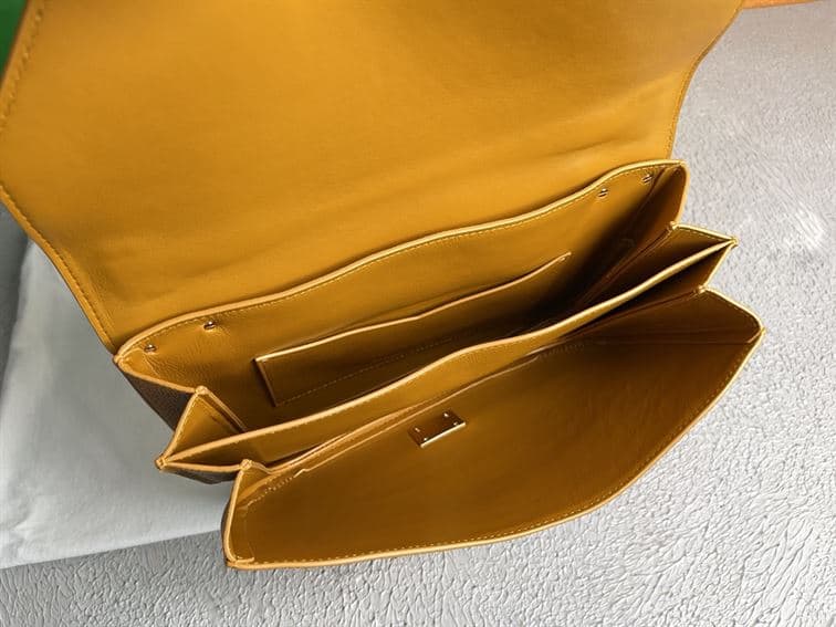 Bottega Veneta Wonmen's Mount in Cob - PBV15 - 8