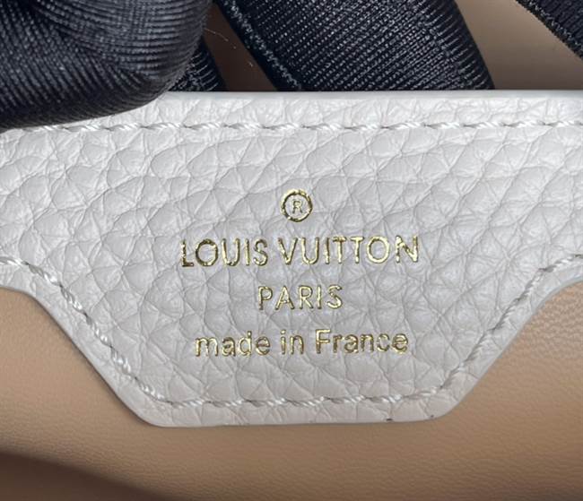 Louis Vuitton Capucines BB - LHB555 - 9
