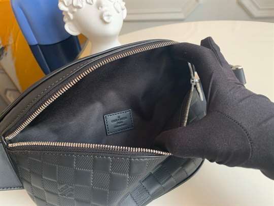 Louis Vuitton Discovery Bumbag - LBB249 - 7
