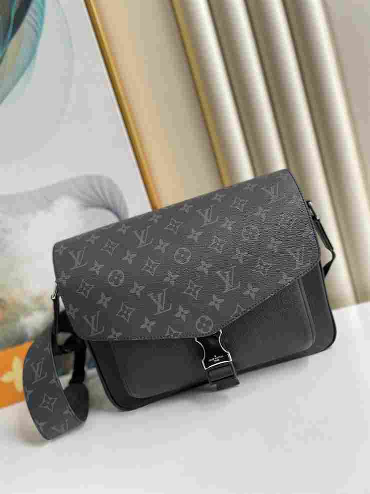 Louis Vuitton Messengerama Bag - LMB323 - 9