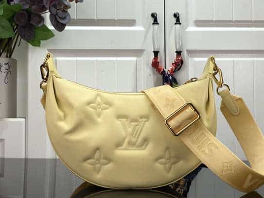 Louis Vuitton Over The Moon Bubblegram Leather - LHB658 - 2