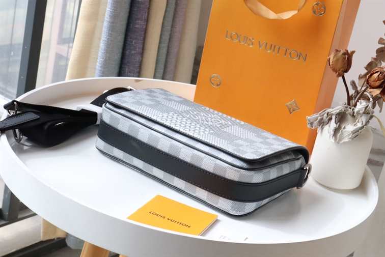 LOUIS VUITTON DAMIER INFINI CLUTCH - LMB336 - 8