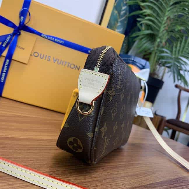 LOUIS VUITTON CROSSBODY BAG - LHB632 - 2