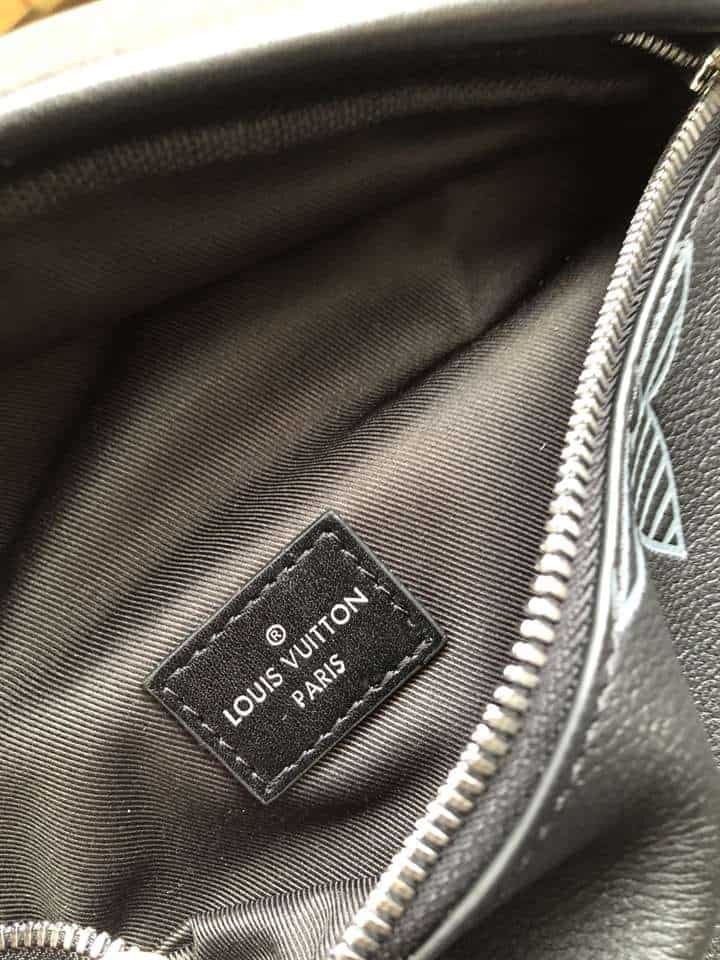 Louis Vuitton Discovery Bumbag - LBB282 - 8