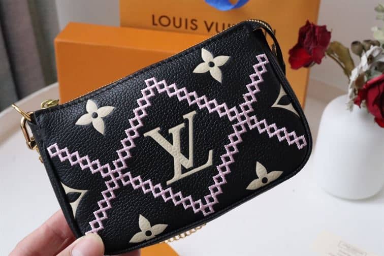 LOUIS VUITTON MONOGRAM EMPREINTE BRODERIES BAG - LHB621 - 6