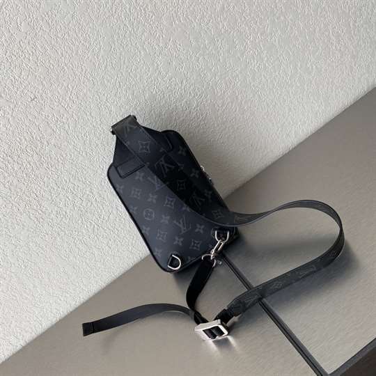 Louis Vuitton Outdoor Slingbag - LMB172 - 3