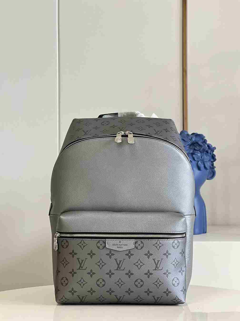 LOUIS VUITTON DISCOVERY TAIGARAMA BAG - LBP435 - 9