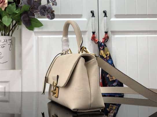 Louis Vuitton Madeleine BB handbag - LHB664 - 3