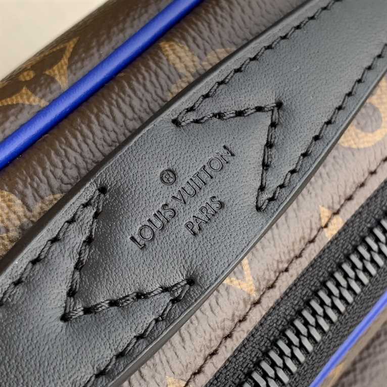 Louis Vuitton S Lock Messenger Bag - LMB325 - 17