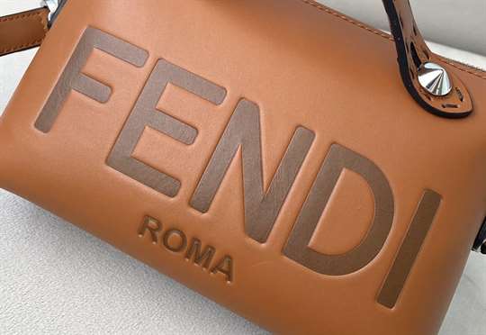 FD Medium 8286 By The Way Handle Bag - FPD85 - 9