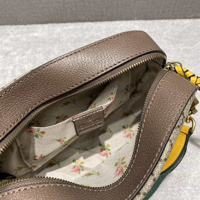 Neo Vintage GG Supreme Messenger Bag - GMB46 - 10