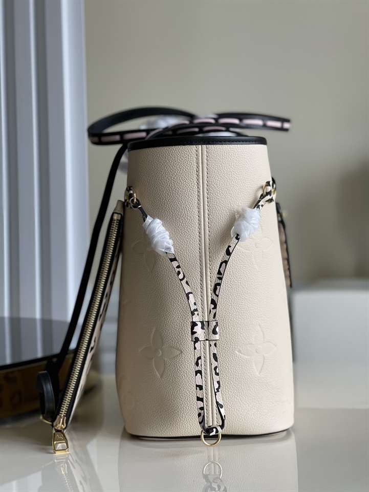 Louis Vuitton Neverfull Mm - LTB180 - 2