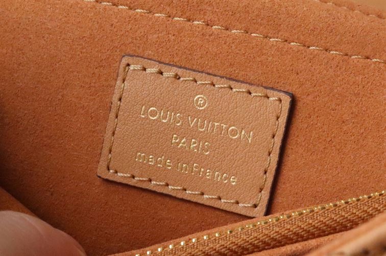 LOUIS VUITTON NEW WAVE BAG - LHB616 - 8