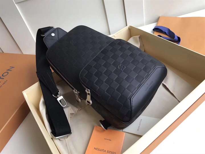Louis Vuitton Avenue Sling Bag - LMB315 - 10