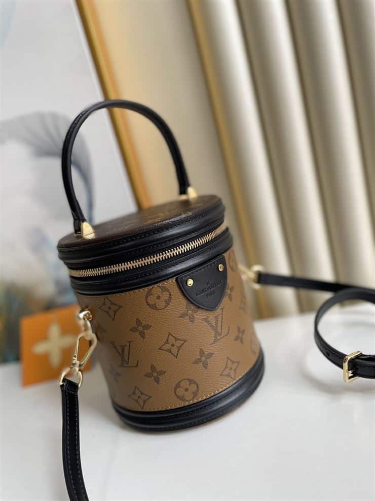 Louis Vuitton Cannes - LHB442 - 2
