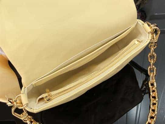 Wallet On Strap Bubblegram Leather - WPR133 - 9