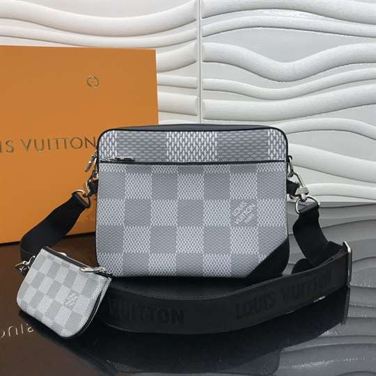 Louis Vuitton Outdoor Bumbag - LMB305 - 2