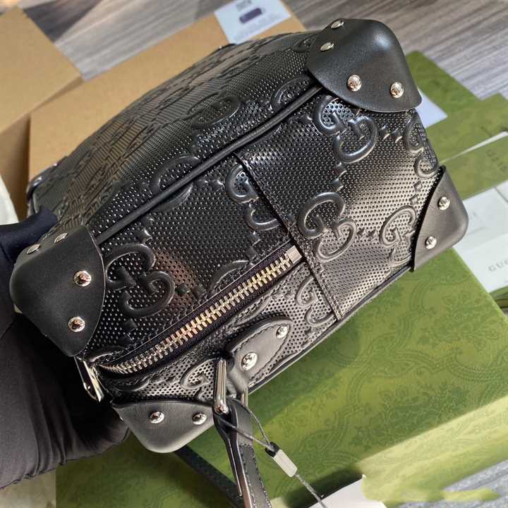 Gg Embossed Shoulder Bag In Black Leather GMB011 - 4