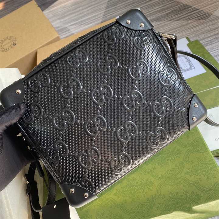 Gg Embossed Shoulder Bag In Black Leather GMB011 - 9