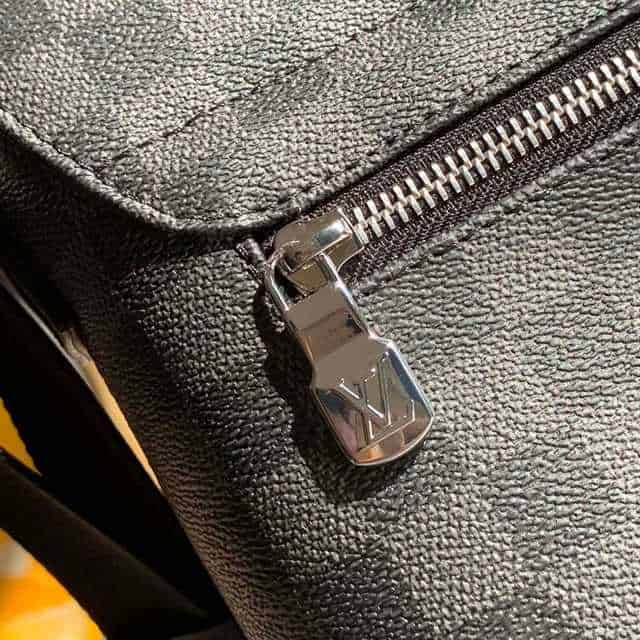 Louis Vuitton District Mm Damier Graphite Canvas LMB029 - 5