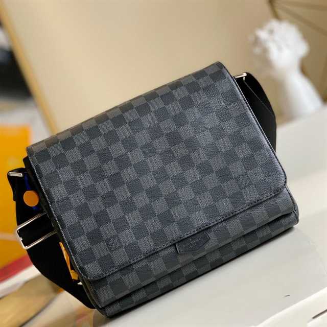 Louis Vuitton Flap Messenger Damier Graphite Canvas LMB035 - 2