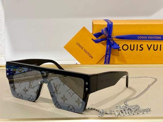 Louis Vuitton Sunglasses - LG001
