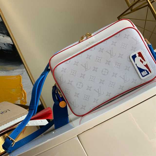 Louis Vuitton Trio Messenger Bag LMB033 - 2