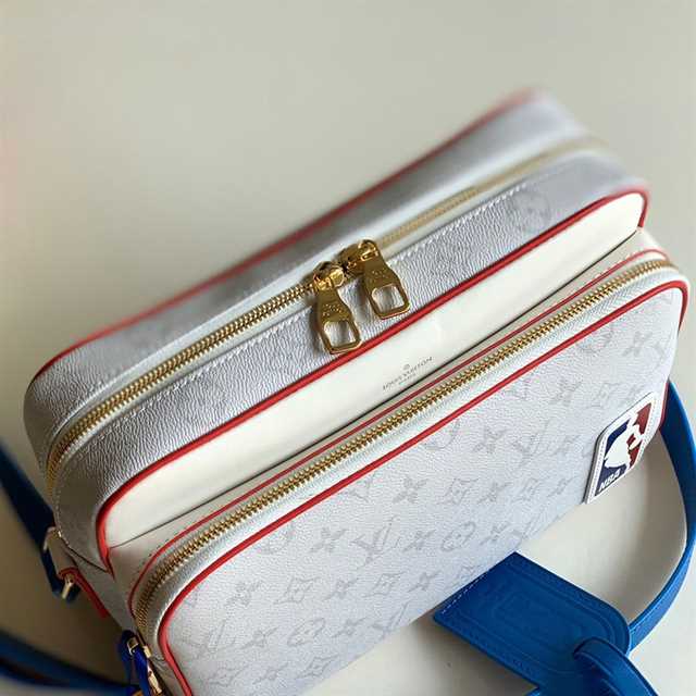 Louis Vuitton Trio Messenger Bag LMB033 - 6