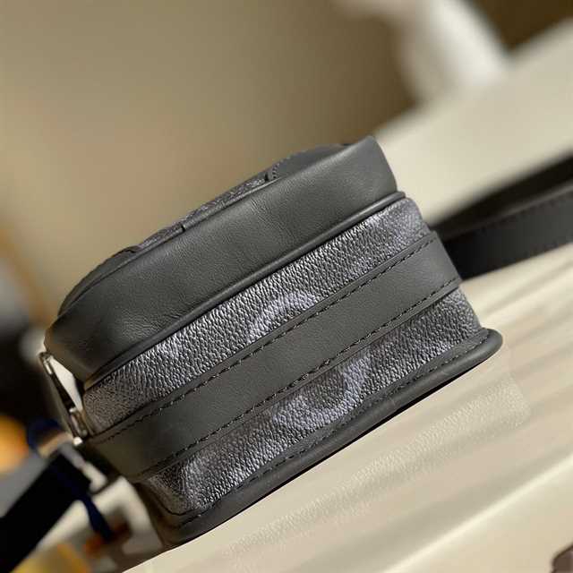 Louis Vuitton Nano Amazon Messenger LMB028 - 5