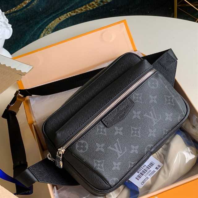 Louis Vuitton Outdoor Bumbag Taigarama In Black LBB042 - 2