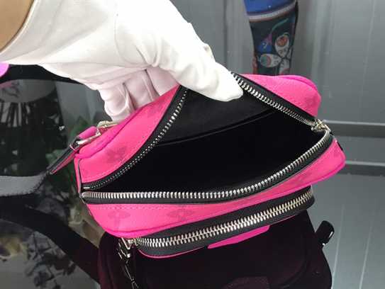 Louis Vuitton Outdoor Pouch LMB069 - 8