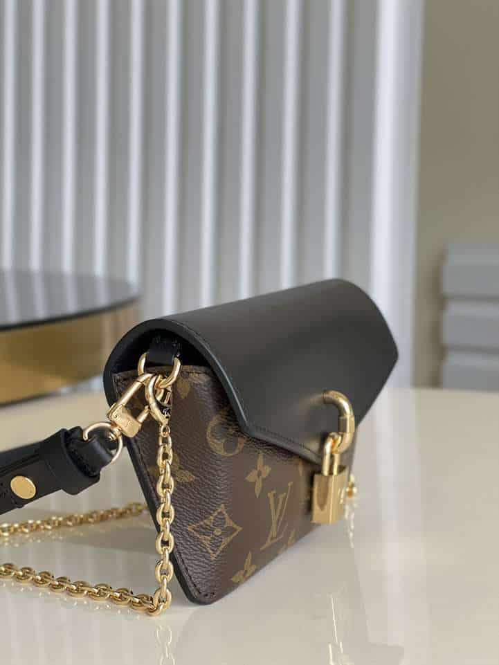 Louis Vuitton Padlock On Strap - LTB064 - 4
