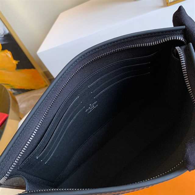 Louis Vuitton Pochette Voyage Mm Monogram Eclipse Canvas LP56 - 4