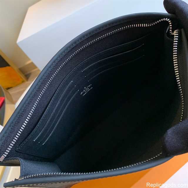 Louis Vuitton Pochette Voyage Mm Monogram Eclipse LP54 - 5
