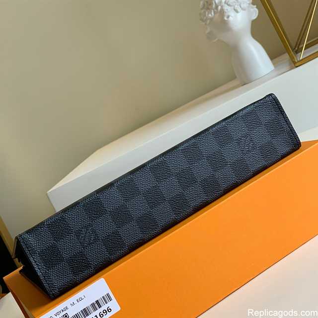 Louis Vuitton Pochette Voyage Mm Monogram Eclipse LP54 - 9