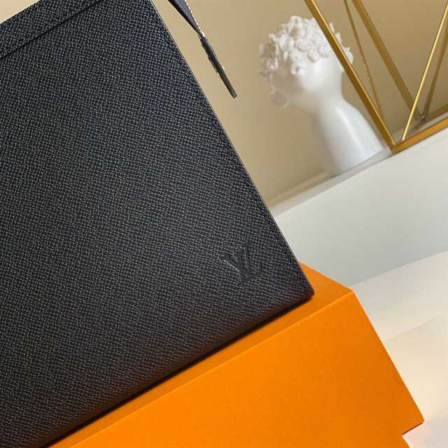 Louis Vuitton Pochette Voyage Mm Taiga Leather LP58 - 7