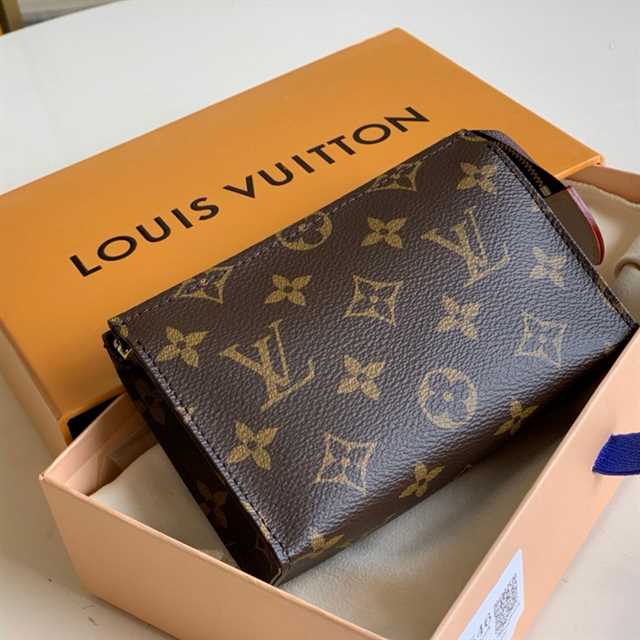 Louis Vuitton Toiletry Pouch 15 Monogram Canvas LP49 - 6