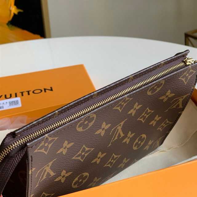 Louis Vuitton Toiletry Pouch 19 Monogram Canvas In Brown LP48 - 5